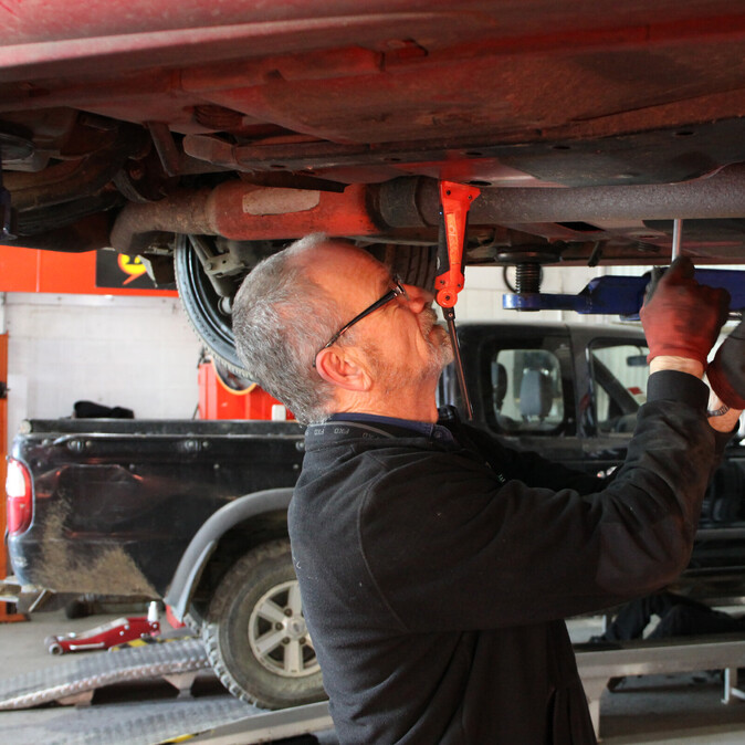 Kihikihi Garage, your vehicle mechanics on Leslie Street. Car repairs, servicing, WOF's. Te Awamutu, Waikato. 