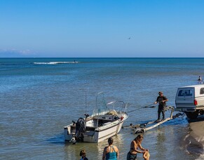 Sunny days are here again and holidays are coming up!