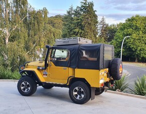 For Sale: Purpose Built Hunting Landcruiser