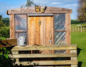 De-cluttering for the ultimate feel-good factor