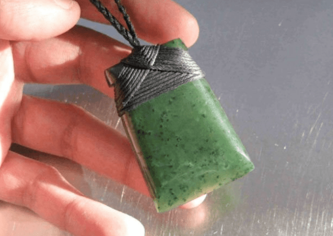 A treasure to discover on our beaches: West Coast Pounamu or Greenstone