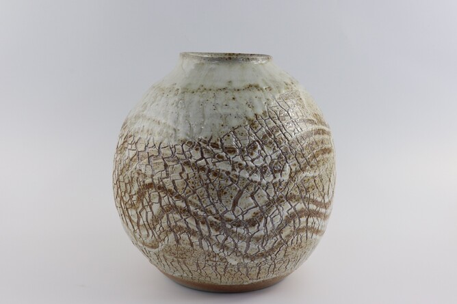 Throw Big/Advanced Throwing - pot by Alex Wilkinson