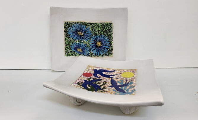 Lovely, printed platters made by Caroline Hamilton at Waikato ClayFest. And we now know who made the cute little stilt houses from last week – Runu Simpson 💖