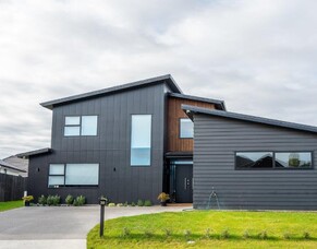 Sectional  vs Continuous Spouting: Which Is The Best Option?