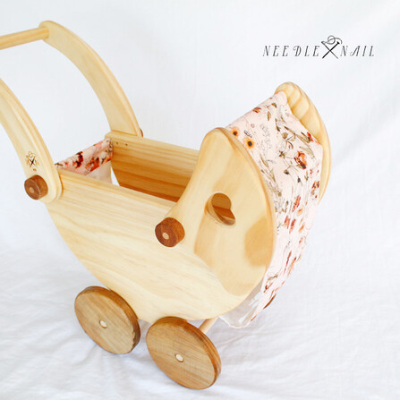 Needle and Nail, handmade wooden toy shop. Northland website designer, branding.