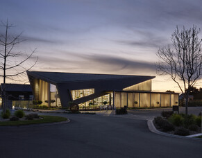 An eye-catching new caf&eacute; becomes a community hub