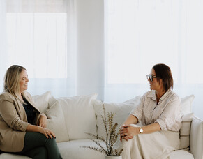 Cassie &amp; Rebekah from Harcourts &ndash; Mini Studio Shoot