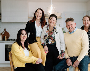 Tips for team photos: Unifying your look