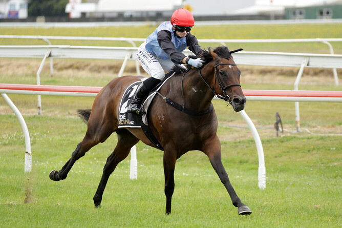 Clear Conscience breaks through for her maiden victory at Rotorua on Saturday - Photo: Kenton Wright (Race Images)