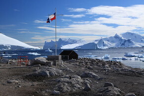 Gonzalez Videla Station, Waterboat Point and Paradise Bay