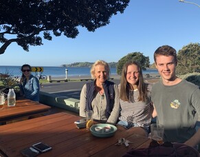 Anna and Mark come to Waiheke, and All Blacks play SA in RWC