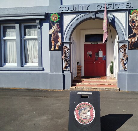 Dinosaur House | Raetihi