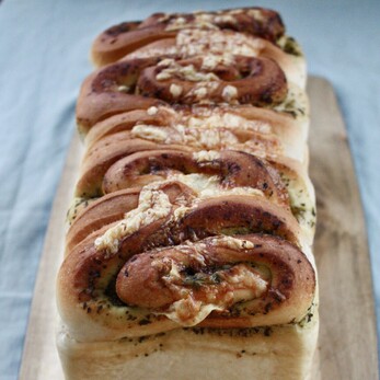 Basil and garlic bread