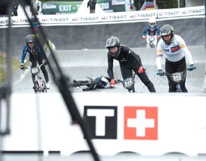 Lily Greenough beats conditions to claim UCI BMX Racing World title