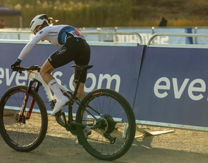 Maxwell scores valuable points, kiwi downhillers run hot in Canada