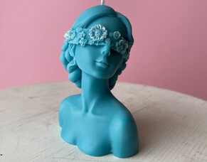 The Unscented Candle: The Perfect Blend of Simplicity and Versatility