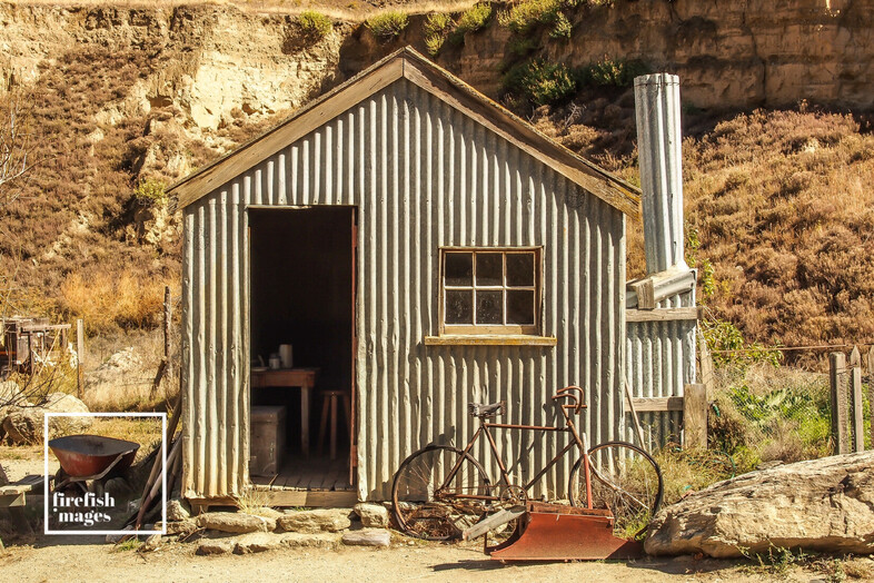 Kawarau Gorge Miners Hut
