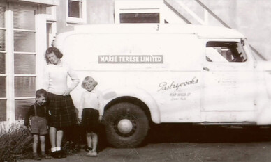 Pollett family with the original family bakery van
