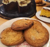 Chocolate chip cookies, a love of Orlando and Aurora. something that doesn't last long.