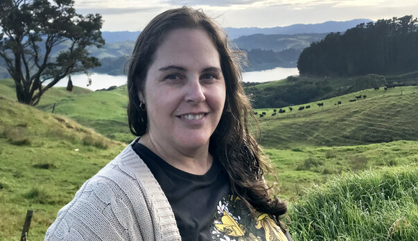 NZ Contemporary Artists: Discovering Auckland Artist Anna Mollekin's Journey from Graphic Design to Digital Art