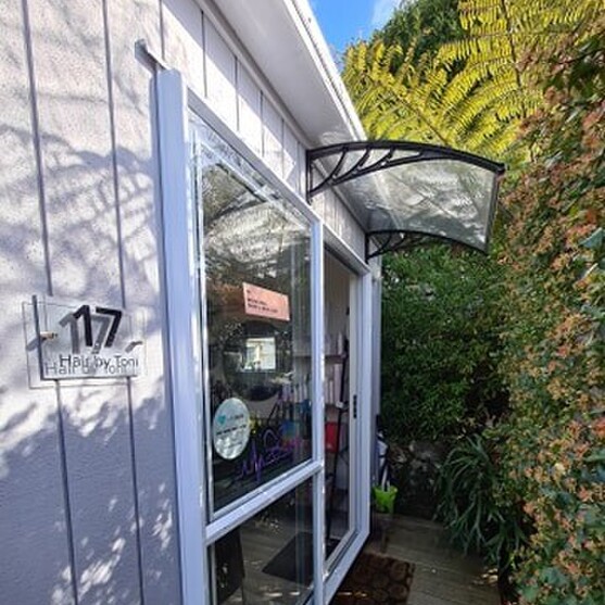 Boutique Hairstylist