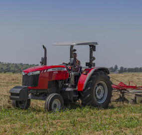 Massey Ferguson 4700