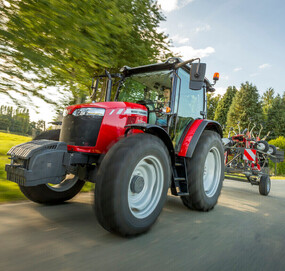 Massey Ferguson 5700