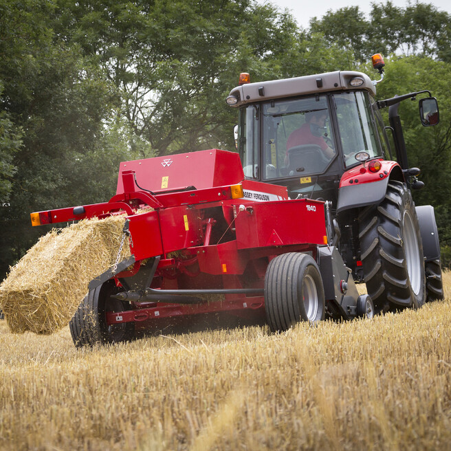 Massey Ferguson Baler