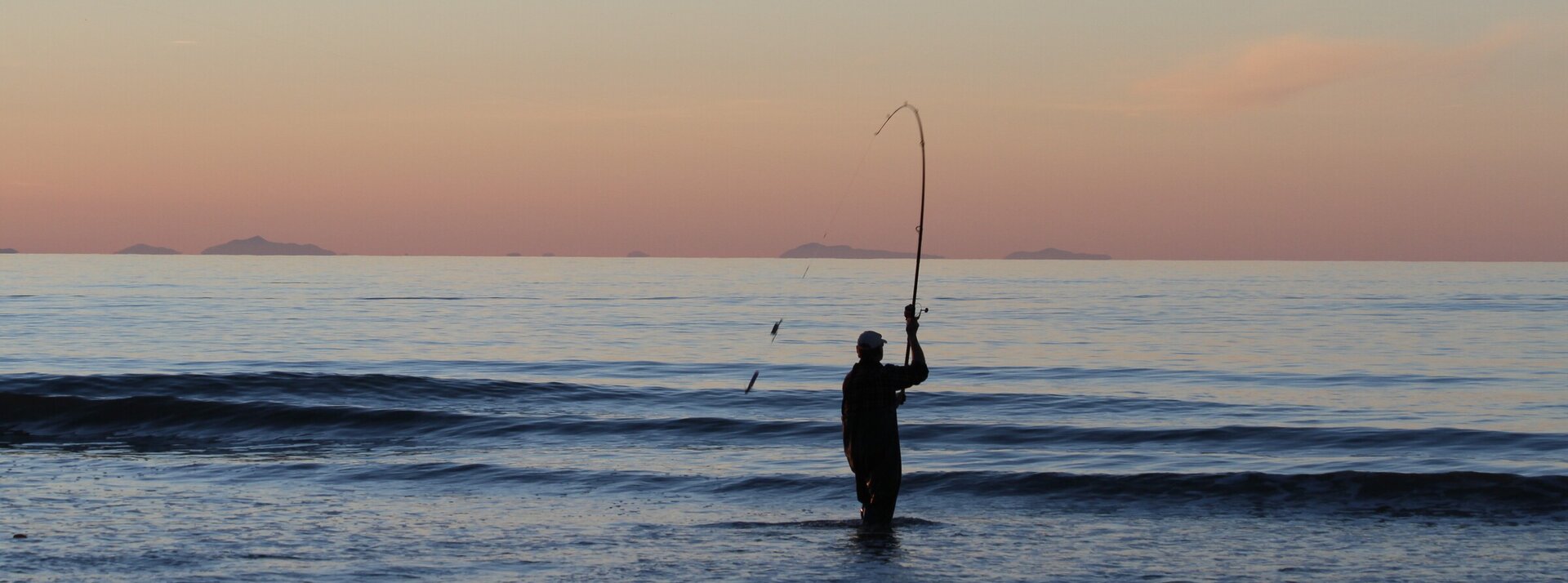 TACKLE TACTICS NZ Surfcasting and Fishing Gear