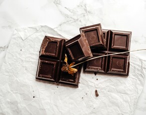 Why Dark Chocolate Deserves a Spot on Your Christmas Table (Yes, Really!) &mdash; Especially in Menopause
