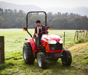 Massey Ferguson 8700 Tractor