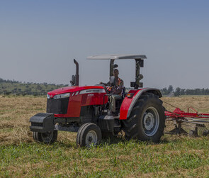 Massey Ferguson 4700 Tractor