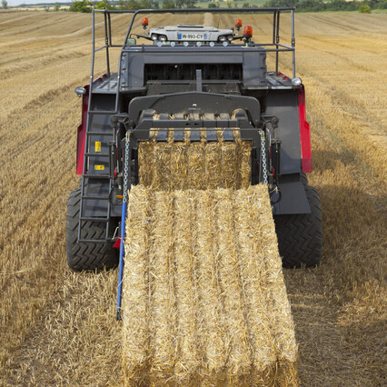 Massey Ferguson 2200 Baler