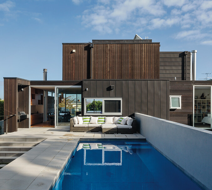 Paunui house, view of the pool and exterior of the house