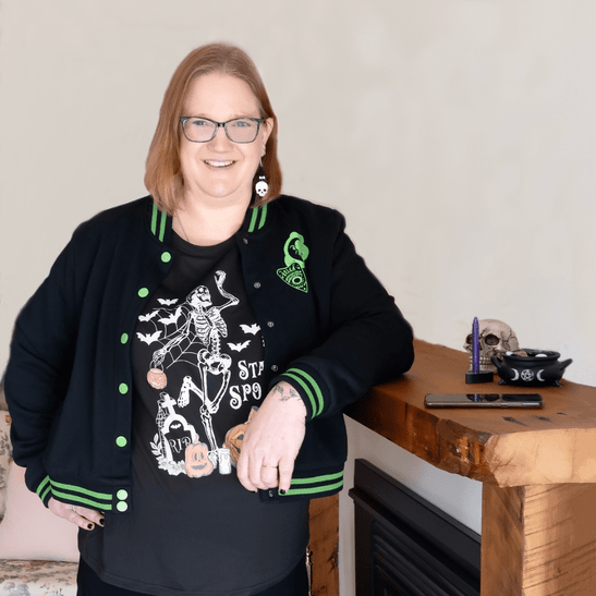 Louise Deed In Deed We Can