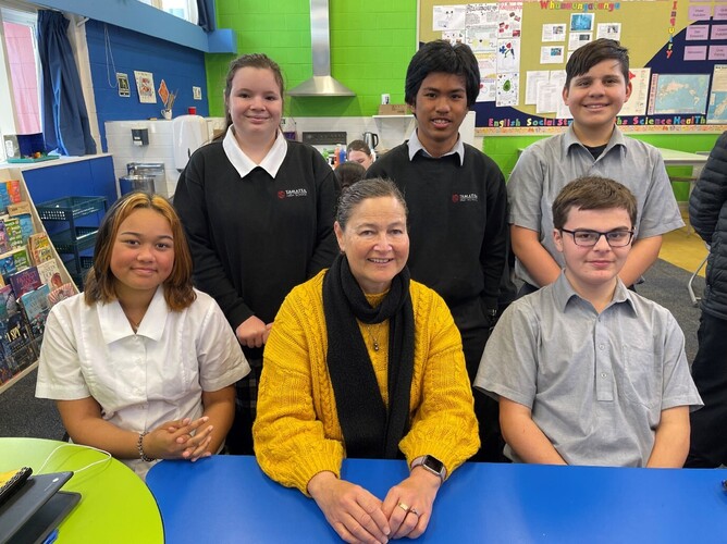 Year 9 Homeroom teacher, Whaea Cheryl Pohlen with some of her Year 9 Students.