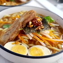 Grab a hot beverage and take a break at Clementine Cafe in Amber Garden Centre, Cambridge