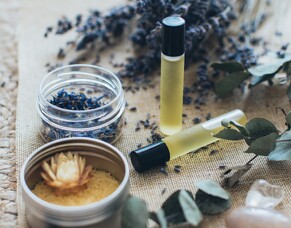 Workshop: Restorative Barre &amp; Essential Oils
