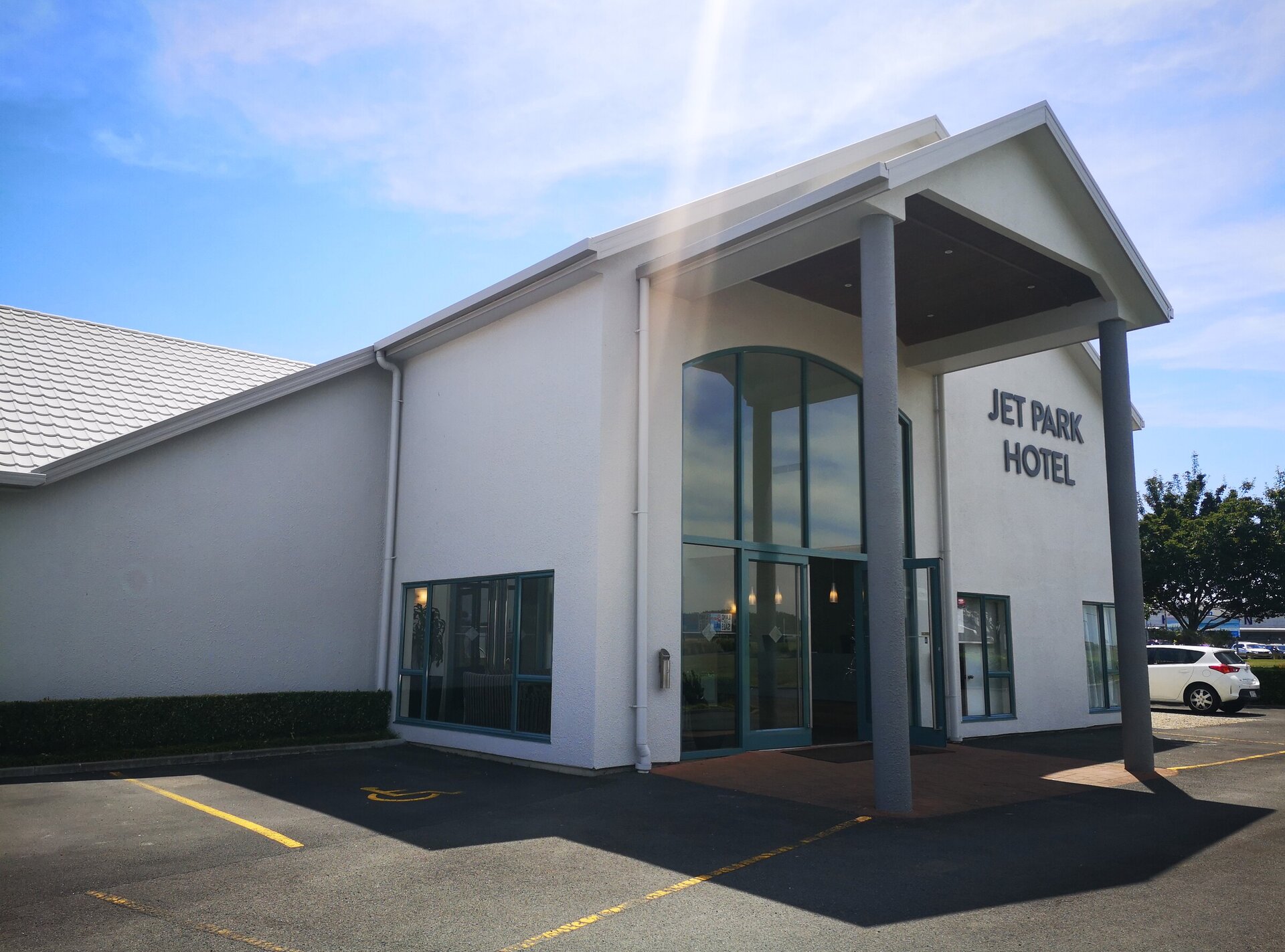 Can you paint aluminium window frames? NanoClear