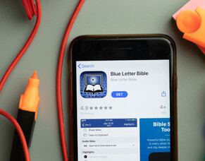 Four apps to help you get deep in the Word and prayer