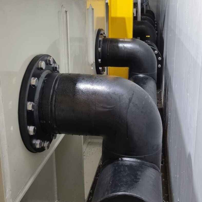 250 dia HDPE Manifolds