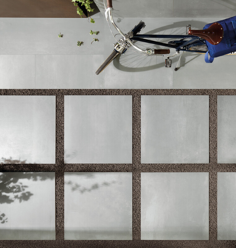 exterior tiles, outdoor tisles, feature tiles Cambridge tiles