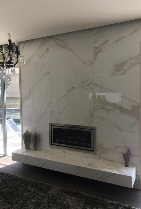 Milford -Fire Place and Bathroom