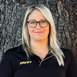 Photo of retail manager Gina