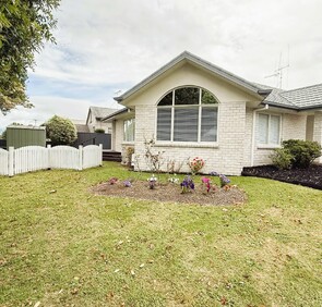 AVAILABLE - Fort St - Click for more info