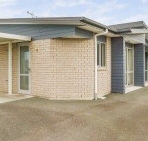 AVAILABLE - Lyon St - Click for more info