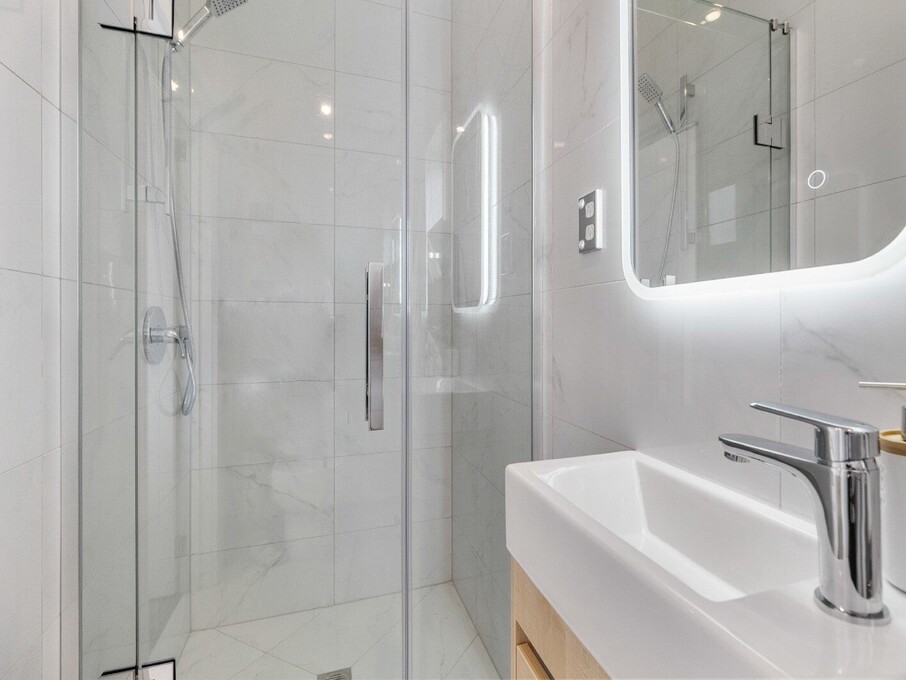 Image of bathroom at residential new build family home on Subritzky Avenue, Mount Roskill, Auckland. Built by Auckland builders, Eden Construction. New Zealand.