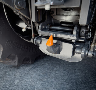 Dromone Hydraulic Push Back Hitch 