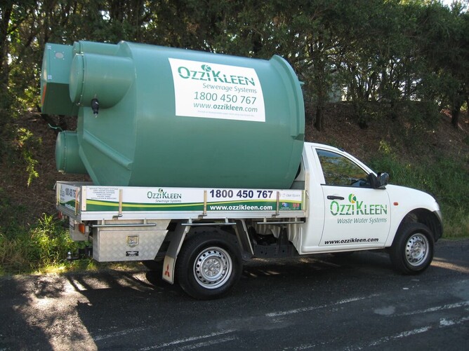 ozzi Kleen septic tank on back of a ute