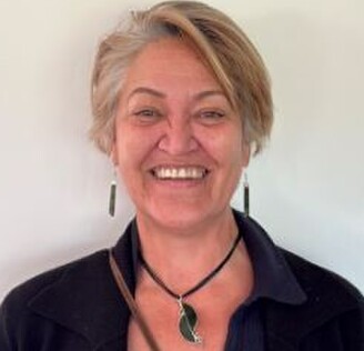 Liz Richards - Kaiwhakahaere Pūtea(Payroll Administrator)